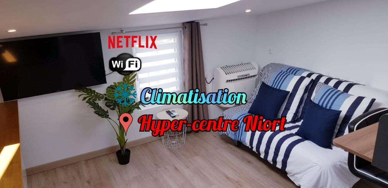 Escapade Niortaise - Studios Climatises Hyper-Centre De Ньор Экстерьер фото